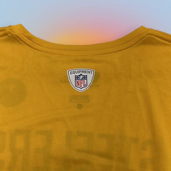 NIKE Boy’s Medium Yellow Long Sleeve Performance T-Shirt - Picture 6 of 6